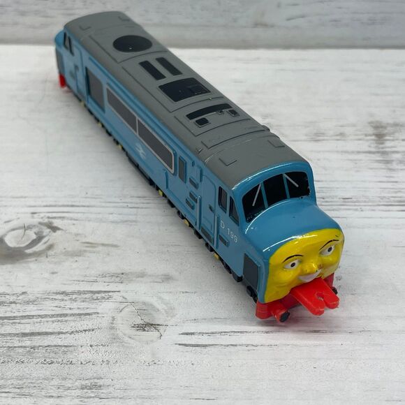 Vintage Ertl Thomas & Friends Blue Diecast Metal Toy Train Diesel D199 1995 - Picture 1 of 6